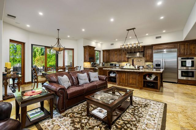 52465 Via Dona, La Quinta, CA 92253