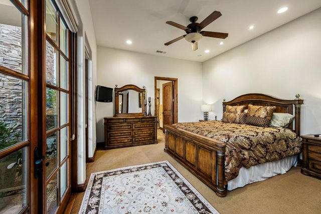 52465 Via Dona, La Quinta, CA 92253