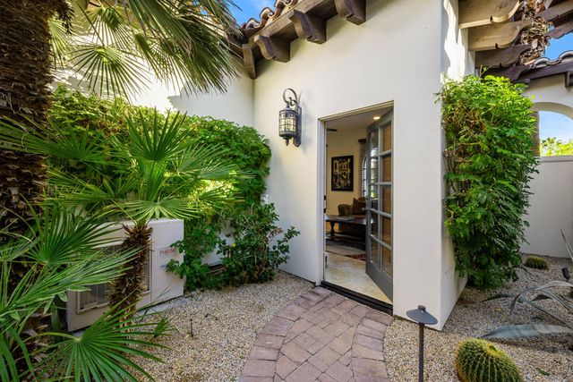 52465 Via Dona, La Quinta, CA 92253