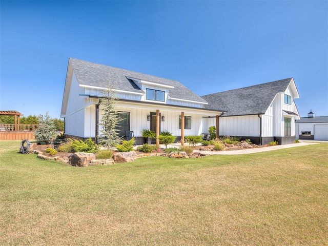 43512 E 45TH Street, Shawnee, OK 74804