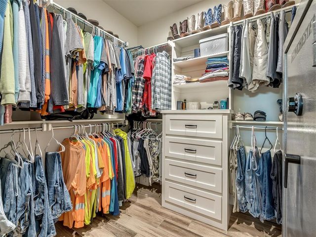 43512 E 45TH Street, Shawnee, OK 74804