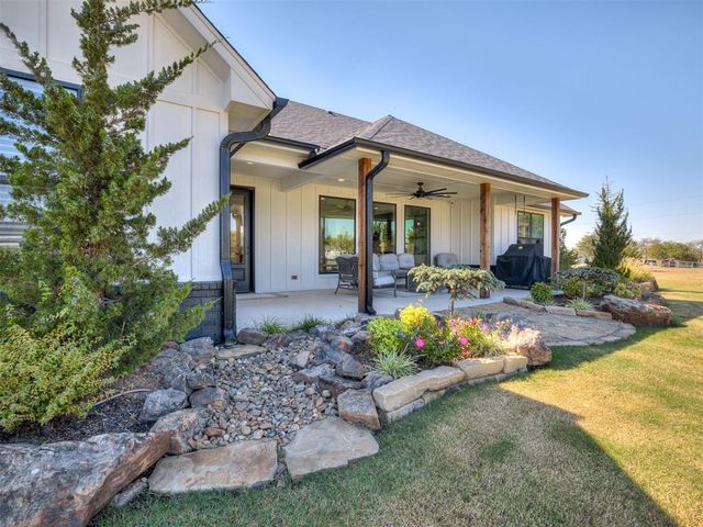 43512 E 45TH Street, Shawnee, OK 74804