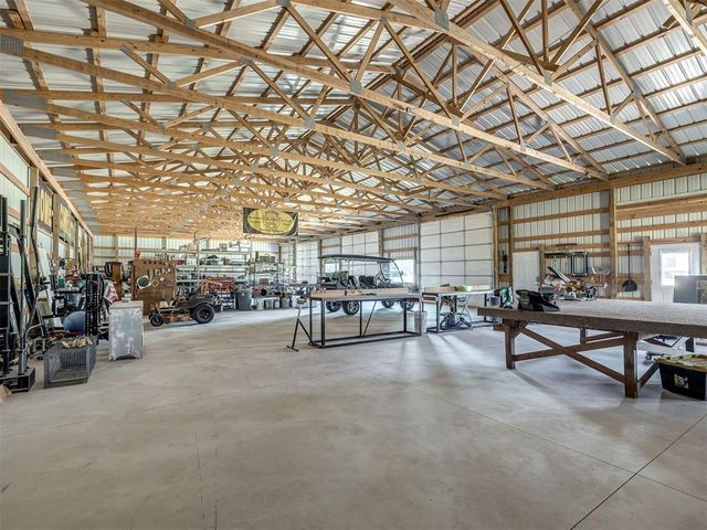 43512 E 45TH Street, Shawnee, OK 74804