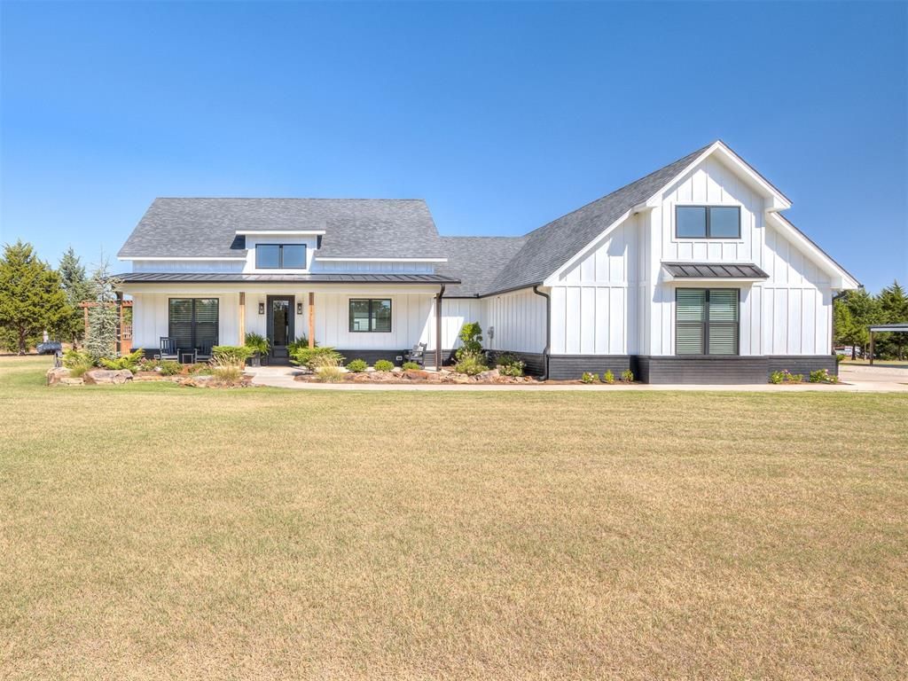 43512 E 45TH Street, Shawnee, OK 74804