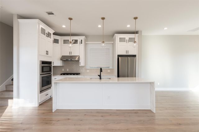 410 E 41st Street, Houston, TX 77022