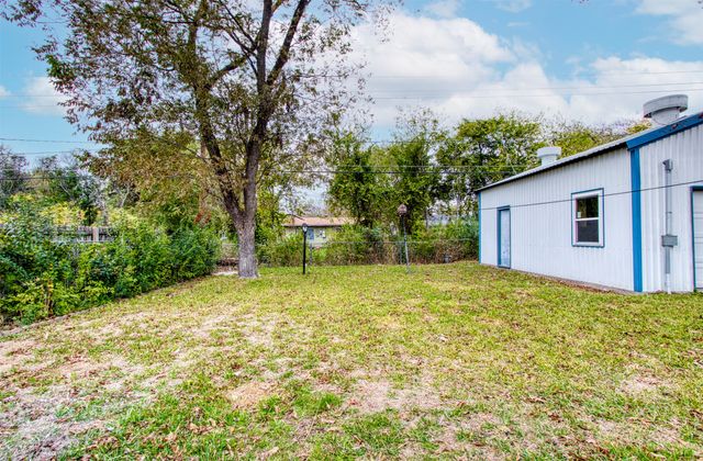 11521 Fernald Avenue, Dallas, TX 75218