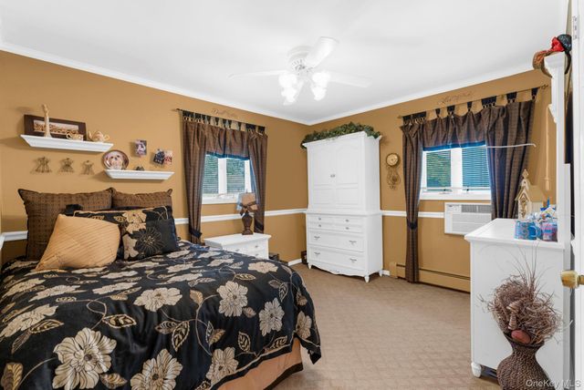 14 Jane Drive, Old Bethpage, NY 11804