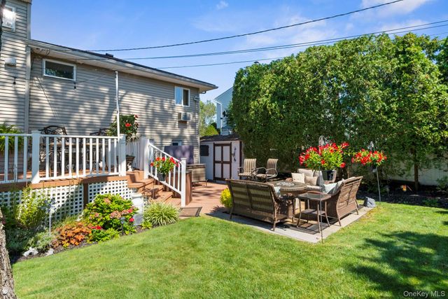 14 Jane Drive, Old Bethpage, NY 11804