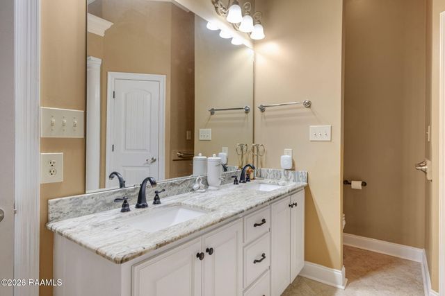 114 Rue Des Bouvier, Youngsville, LA 70592