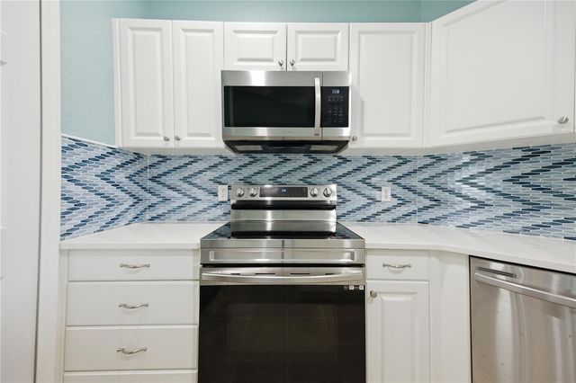 4620 1ST AVENUE E 4620, Palmetto, FL 34221
