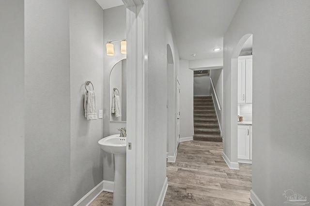 1430 E Shores Blvd, Gulf Breeze, FL 32563