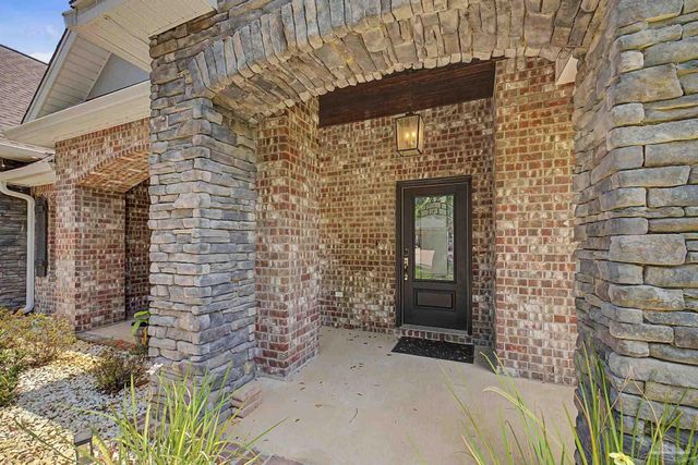 1430 E Shores Blvd, Gulf Breeze, FL 32563