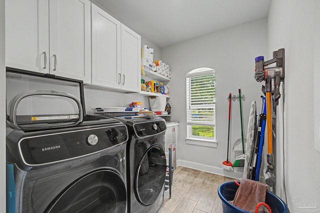 1430 E Shores Blvd, Gulf Breeze, FL 32563