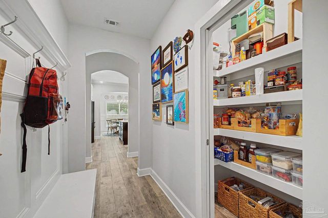 1430 E Shores Blvd, Gulf Breeze, FL 32563