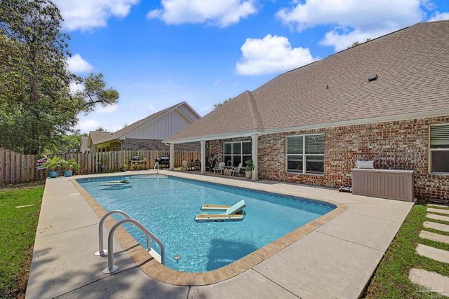 1430 E Shores Blvd, Gulf Breeze, FL 32563