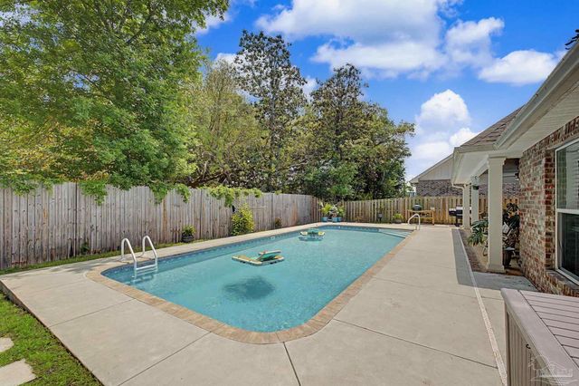1430 E Shores Blvd, Gulf Breeze, FL 32563