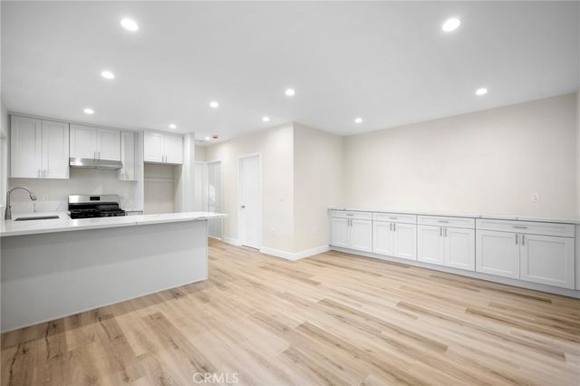 417 Riverdale Drive 417C, Glendale, CA 91204