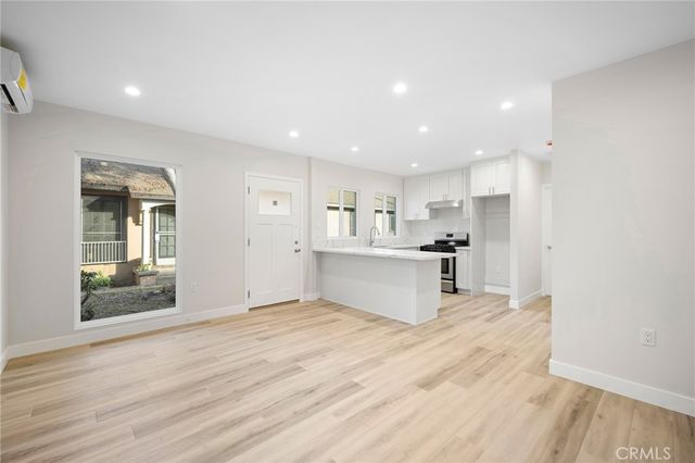 417 Riverdale Drive 417C, Glendale, CA 91204