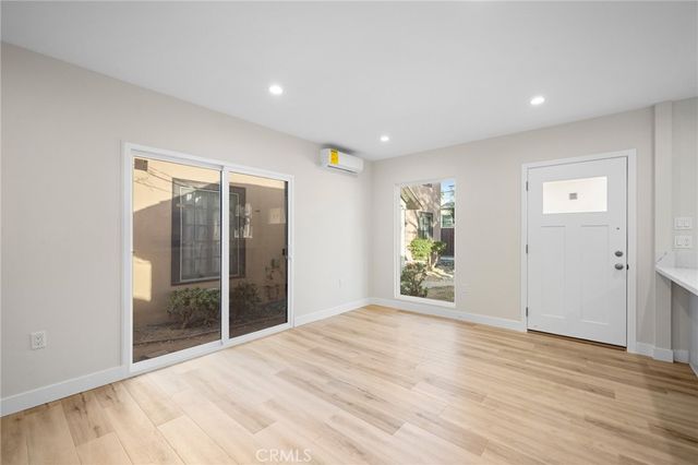 417 Riverdale Drive 417C, Glendale, CA 91204