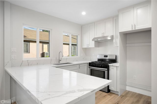 417 Riverdale Drive 417C, Glendale, CA 91204