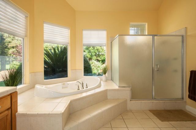 3386 E Via Monte Verdi Avenue, Clovis, CA 93619