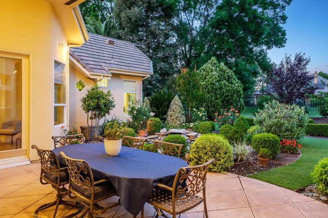 3386 E Via Monte Verdi Avenue, Clovis, CA 93619