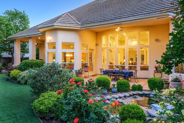 3386 E Via Monte Verdi Avenue, Clovis, CA 93619
