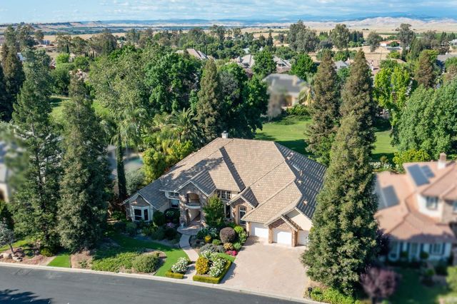 3386 E Via Monte Verdi Avenue, Clovis, CA 93619