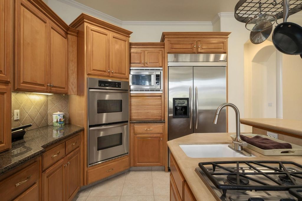 Image 18 of property listing at 3386 E Via Monte Verdi Avenue, Clovis, CA 93619