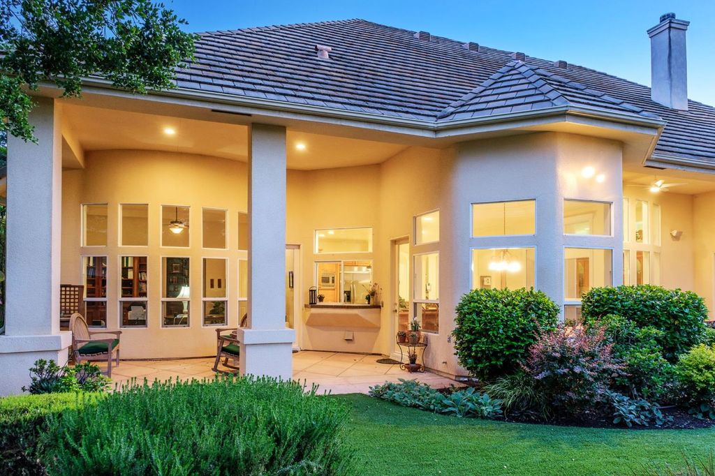 Image 41 of property listing at 3386 E Via Monte Verdi Avenue, Clovis, CA 93619