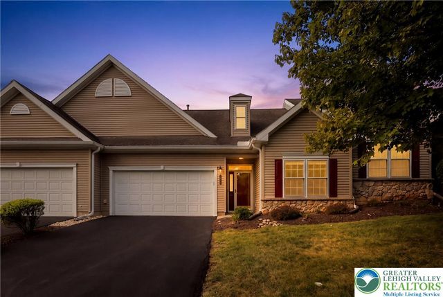 5229 Garden View Lane, Lower Macungie Twp, PA 18062
