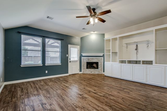4516 Highridge Drive, The Colony, TX 75056