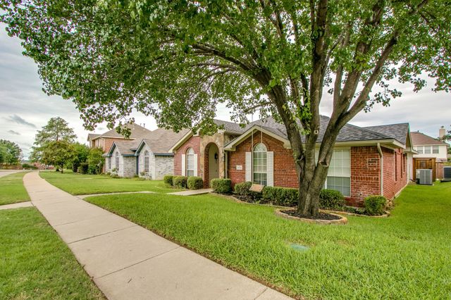 4516 Highridge Drive, The Colony, TX 75056