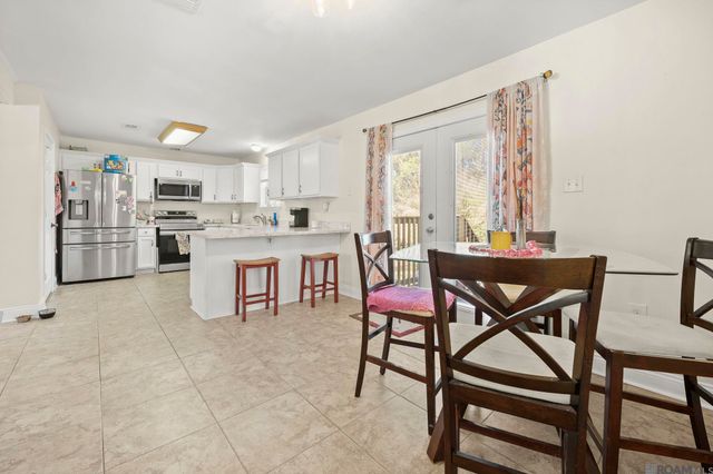 21469 Forrest Ln, Ponchatoula, LA 70454