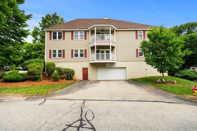 690 S Porter St Apt 26, Manchester, NH 03103