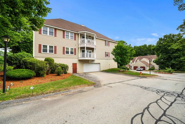 690 S Porter St Apt 26, Manchester, NH 03103
