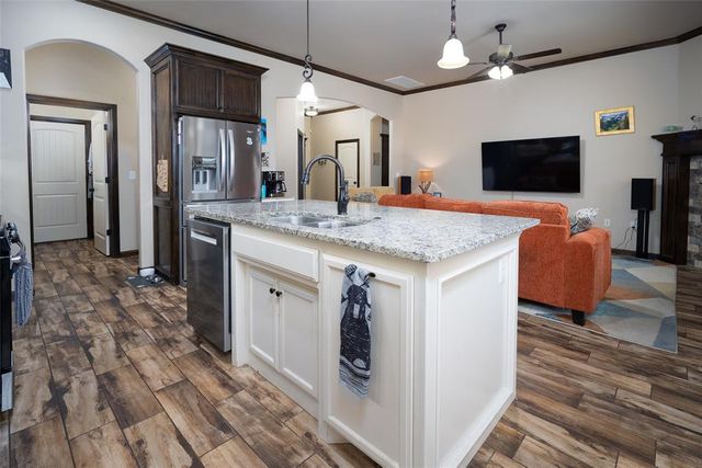 1692 Appaloosa Drive, Blanchard, OK 73010