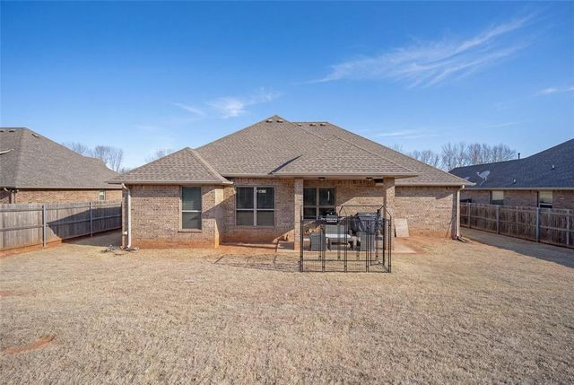 1692 Appaloosa Drive, Blanchard, OK 73010