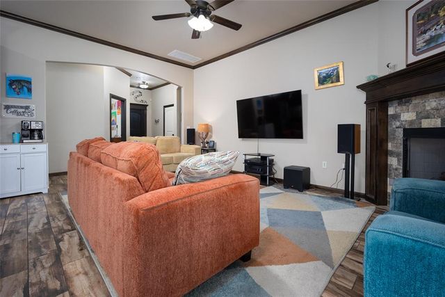 1692 Appaloosa Drive, Blanchard, OK 73010