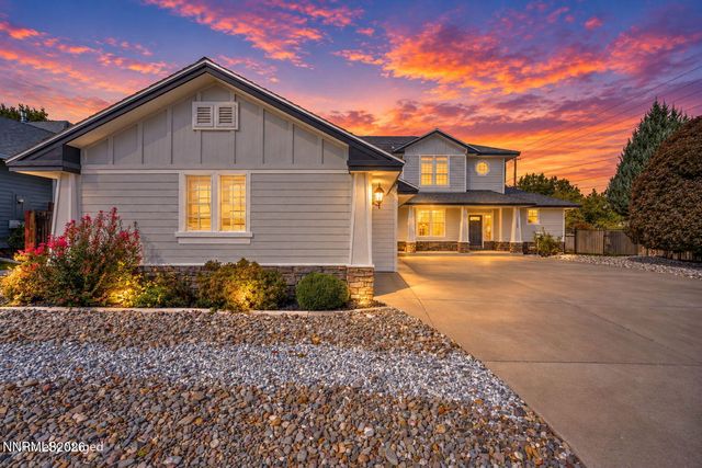 1724 Pinoak Lane, Carson City, NV 89703