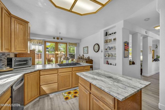 1724 Pinoak Lane, Carson City, NV 89703