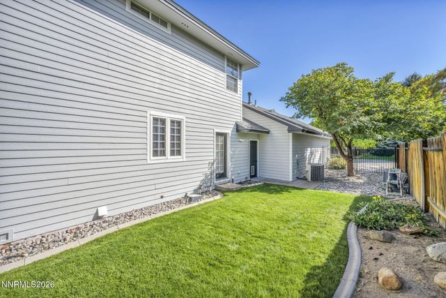 1724 Pinoak Lane, Carson City, NV 89703