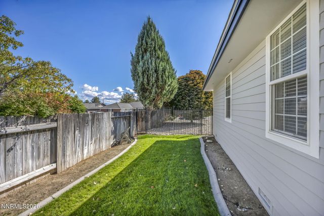 1724 Pinoak Lane, Carson City, NV 89703