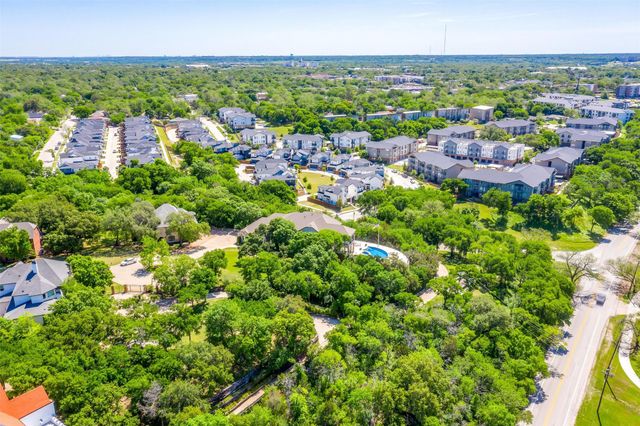 1001 Brae Court, Fort Worth, TX 76111