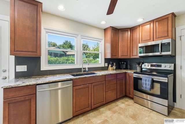 440 S 84th Street, Omaha, NE 68114
