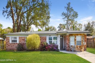 8360 RED HOLLY Lane, Jacksonville, FL 32221