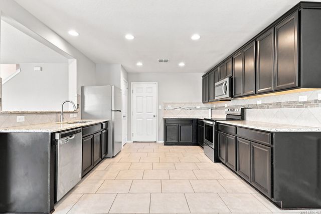 9614 Silver Mist Way, San Antonio, TX 78254