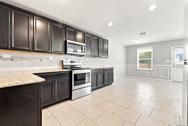 9614 Silver Mist Way, San Antonio, TX 78254