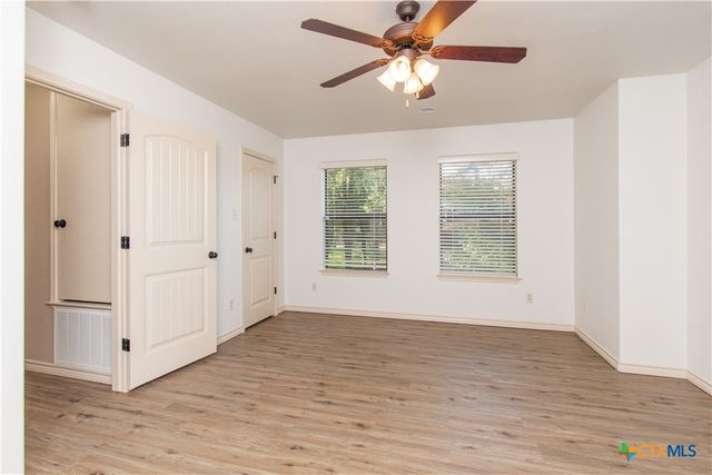 1020 Woodland Bend Circle, Salado, TX 76571