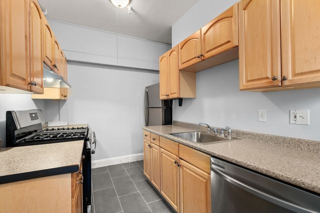 1945 Commonwealth Avenue 4, Boston, MA 02135